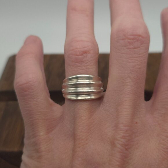 Size 8 925 Sterling Silver Cool Unisex Simple Ring - Picture 2 of 8